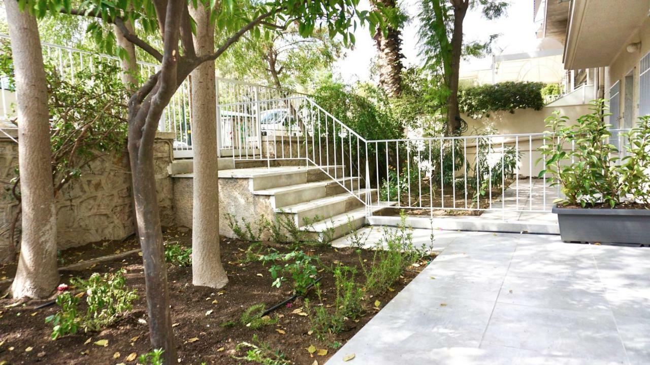 Stylish Apartment With Patio, 5Min To Metro Αθήνα Εξωτερικό φωτογραφία